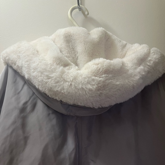 GAP Long Parka - Picture 8 of 14